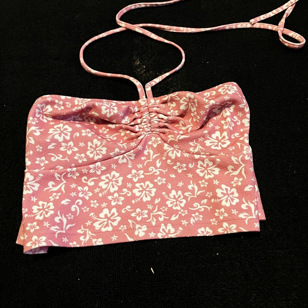 SHEIN Pink Floral Crop Top